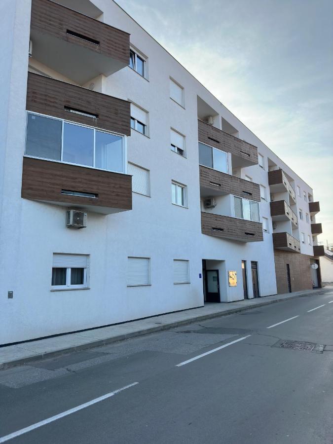 City Rent 1 Osijek Exterior photo